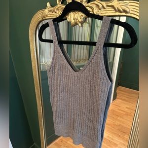 Tahari ribbed tank